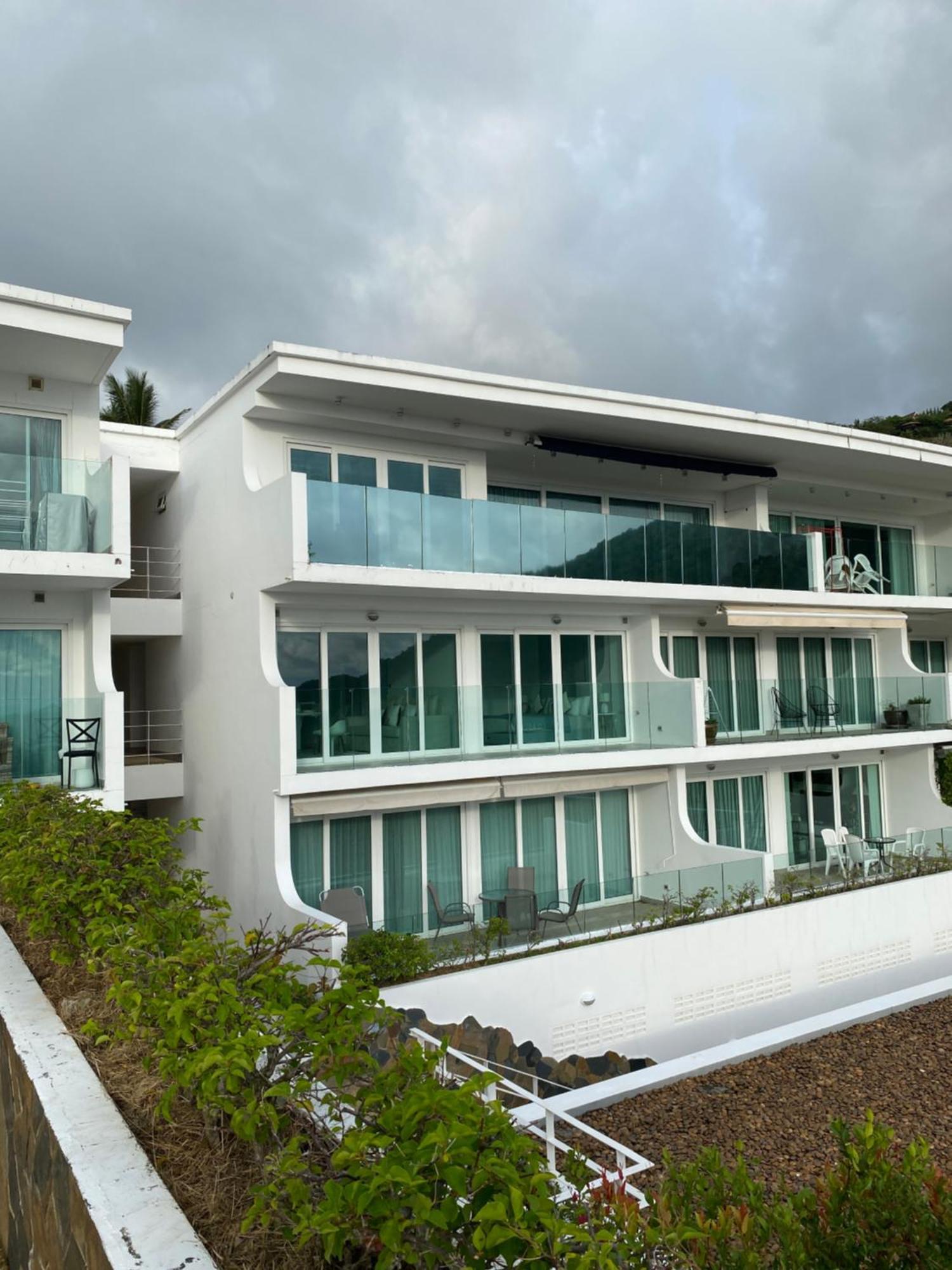 Sea View One Bedroom In Apartment