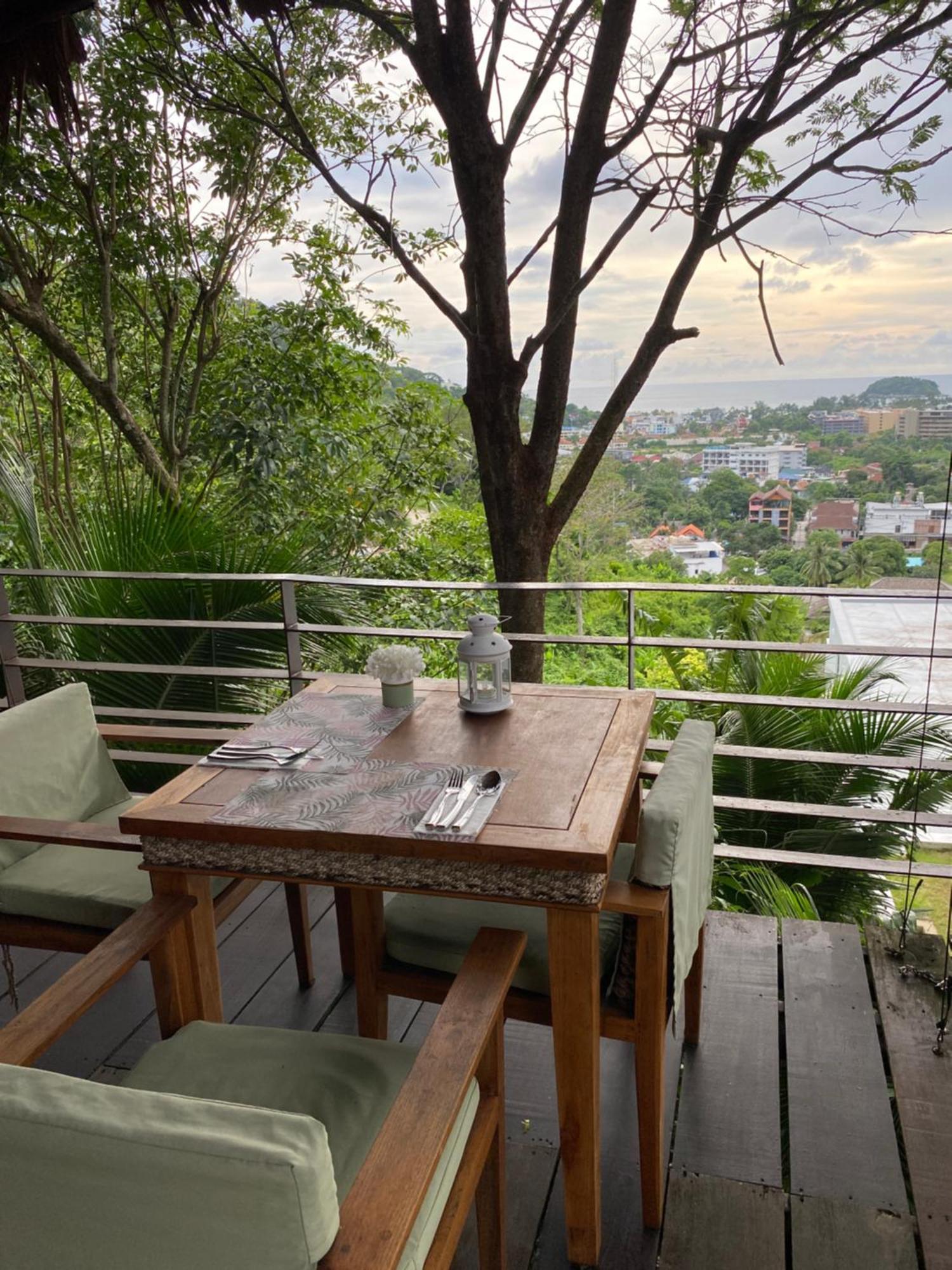 Sea View One Bedroom In Apartment